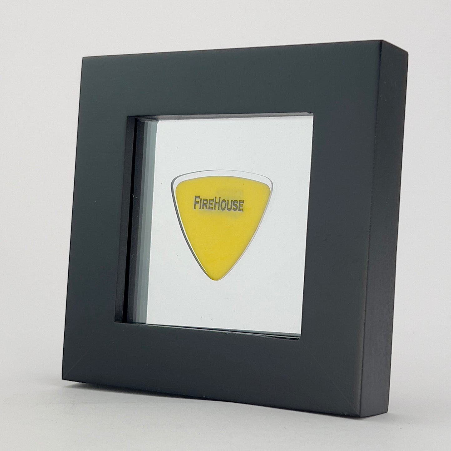 3" x 3" #346 TRIANGLE BASS Guitar Pick Display Frame - CLEAR