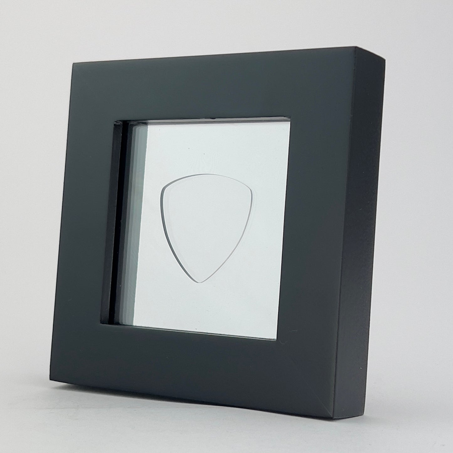 3" x 3" #346 ROUNDED BASS Guitar Pick Display Frame - CLEAR