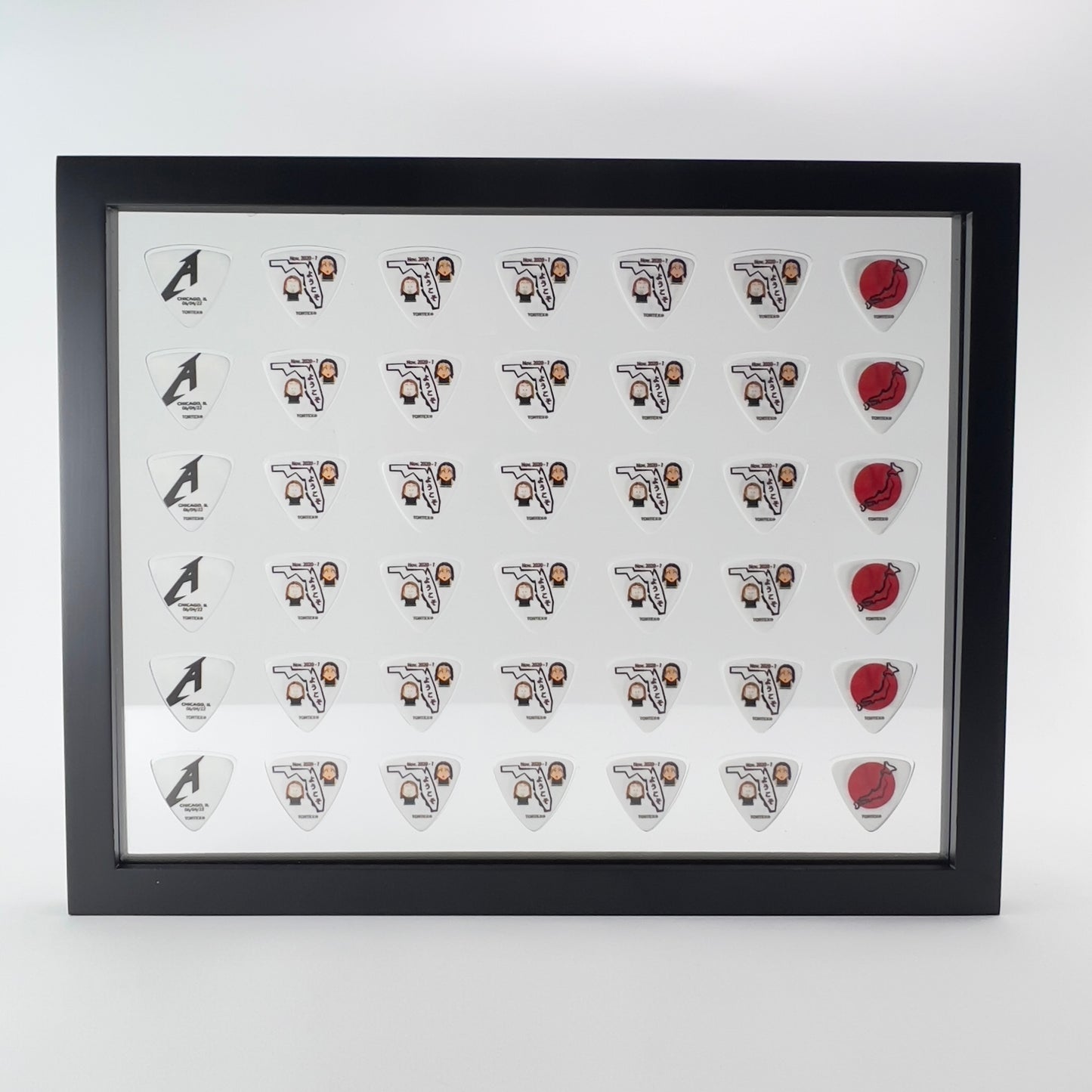11" x 14" #346 TRIANGLE BASS Guitar Pick Display - CLEAR
