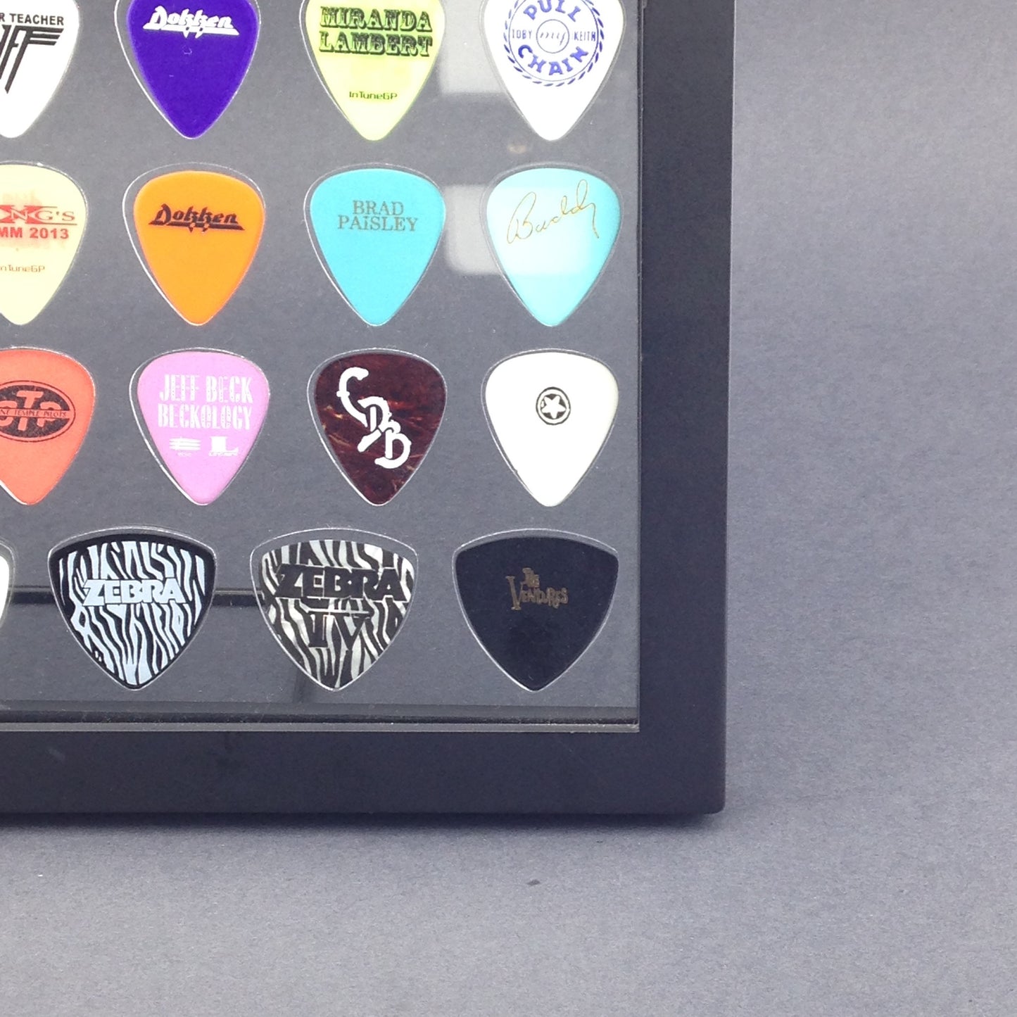 8" x 10" COMBO Horizontal Guitar Pick Display Frame - CLEAR - Holds 28 Regular BASS Picks and 6 Bass Guitar Picks