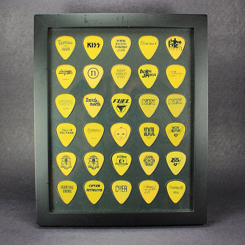 8" x 10" Vertical Guitar Pick Display Frame - BLACK - Holds 30 Guitar Picks