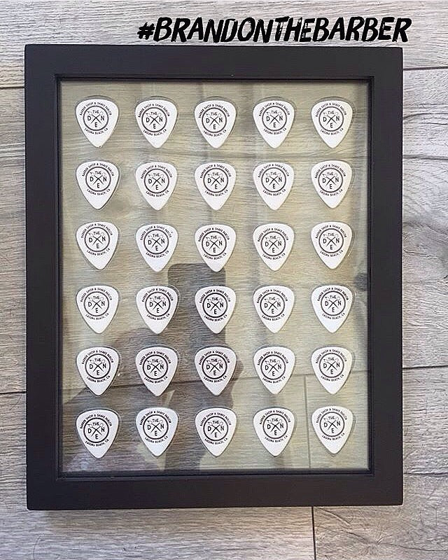 8" x 10" Vertical Guitar Pick Display Frame - CLEAR - Holds 30 Guitar Picks