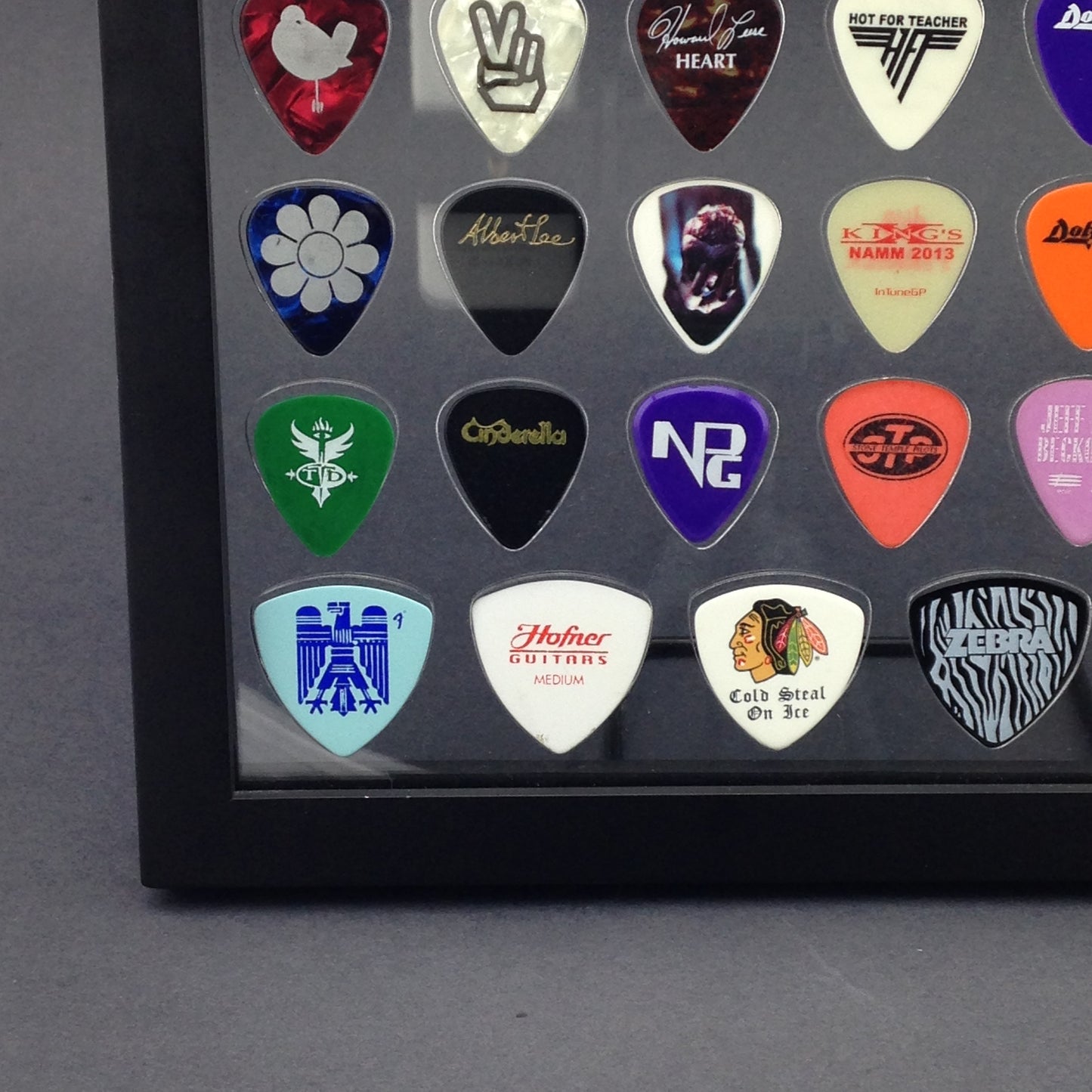 8" x 10" COMBO Horizontal Guitar Pick Display Frame - CLEAR - Holds 28 Regular BASS Picks and 6 Bass Guitar Picks