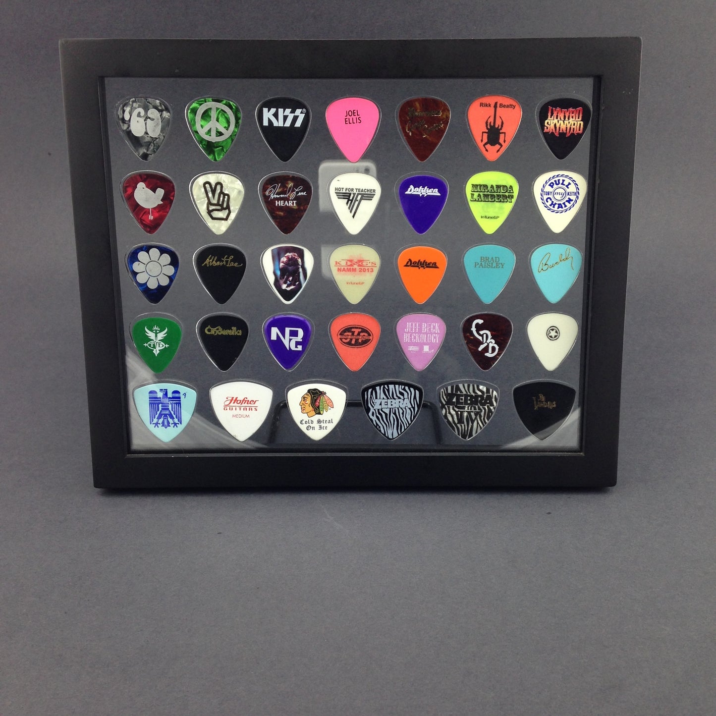 8" x 10" COMBO Horizontal Guitar Pick Display Frame - CLEAR - Holds 28 Regular BASS Picks and 6 Bass Guitar Picks